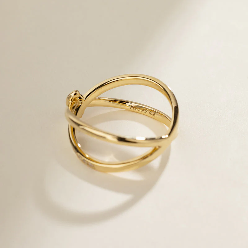 18K Gold Diamond Double-loop Twisted Ring - Image 8