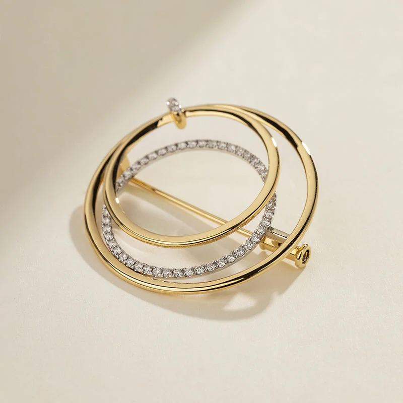 18K Gold Diamond Three-ring Intersecting Brooch - Image 3