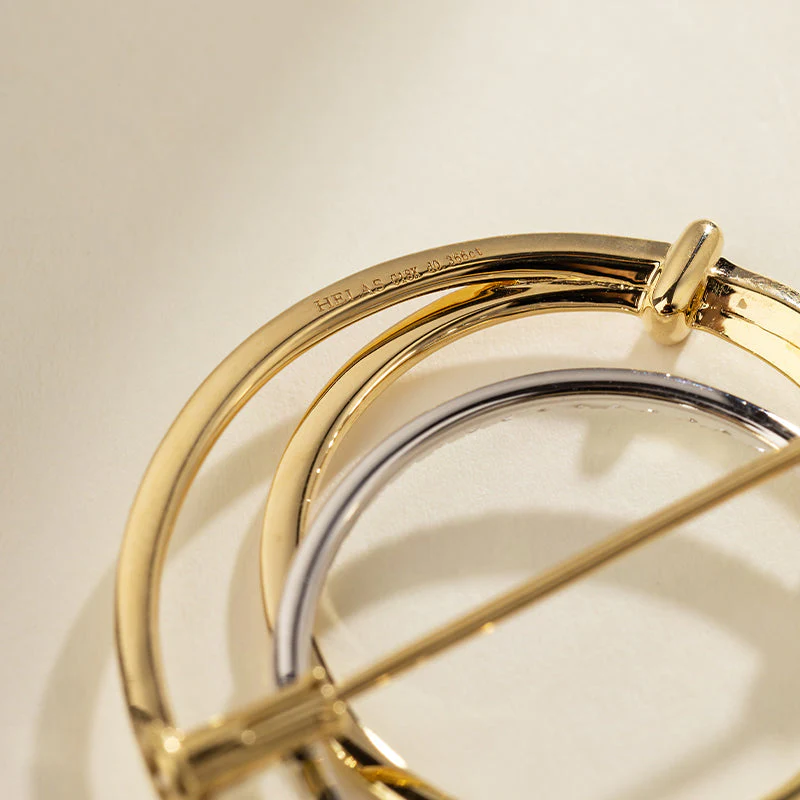 18K Gold Diamond Three-ring Intersecting Brooch - Image 9