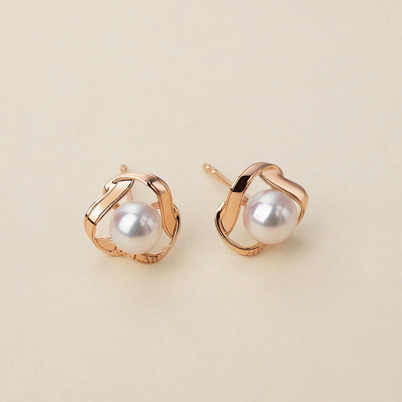 Akoya Pearl 18k Gold Camellia Design Earrings - Image 4