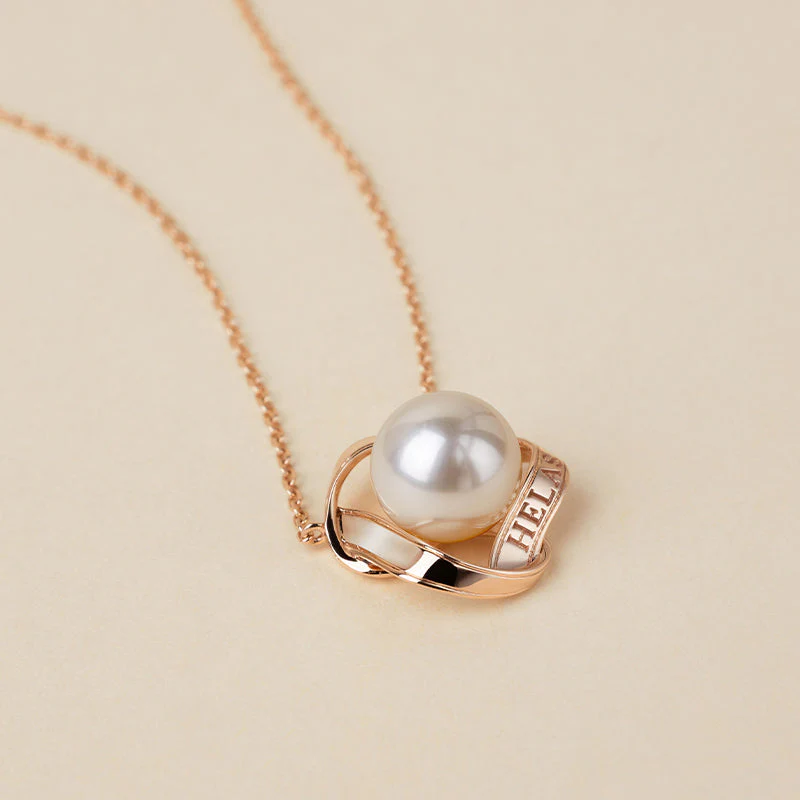 Akoya Pearl 18k Gold Camellia Design Necklace - Image 4