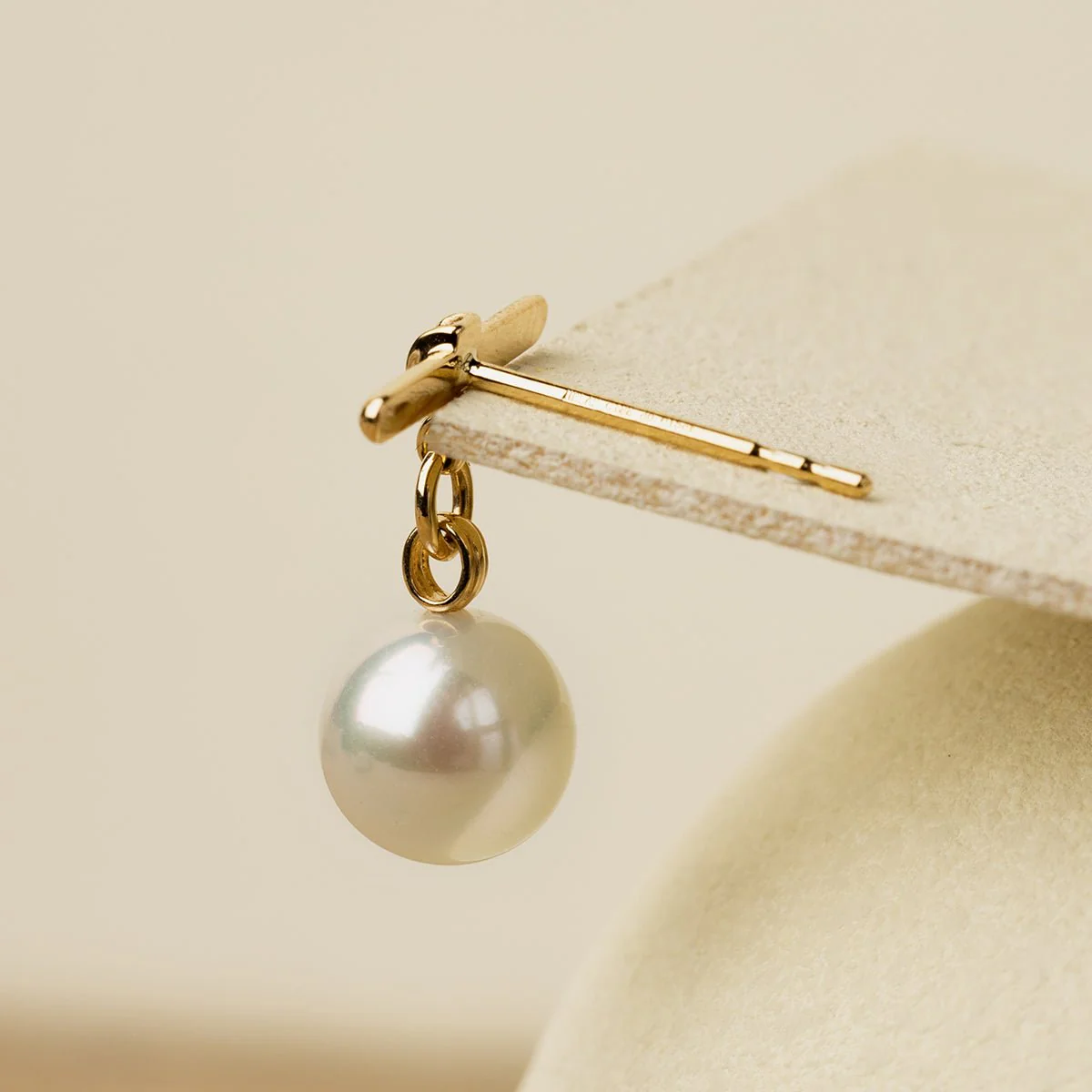 Akoya Pearl 18K Gold Diamond Parallel Grace Studs Earrings - Image 3