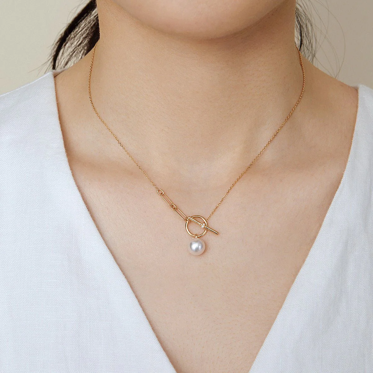 Akoya Pearl 18K Gold Diamond Tension Poise Clasp Necklace - Image 6