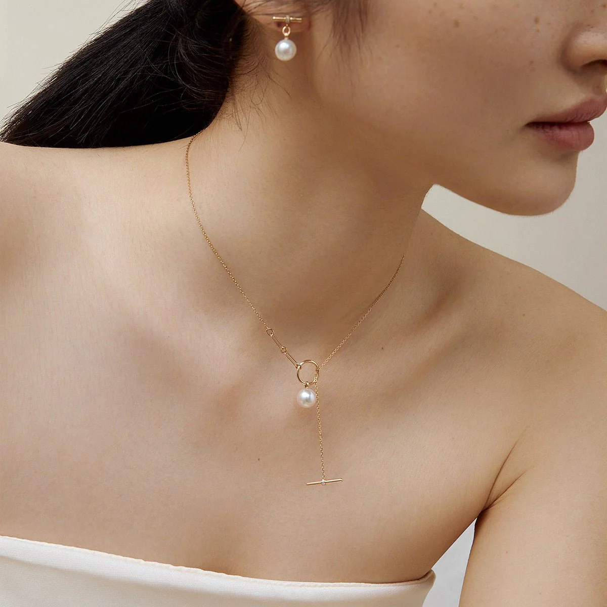 Akoya Pearl 18K Gold Diamond Tension Poise Clasp Necklace - Image 8