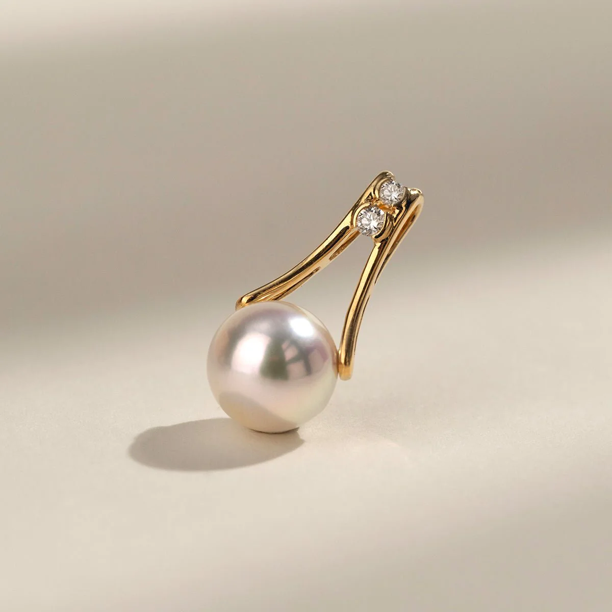 Akoya Pearl 18K Gold Diamonds Pull Tab Pendant Necklace - Image 4