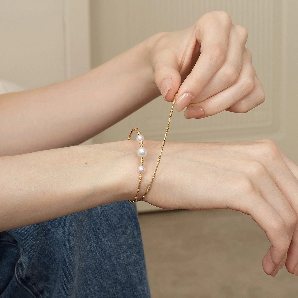 Akoya Pearl 18K Gold Double-Layer Stretch Bracelet - Image 10