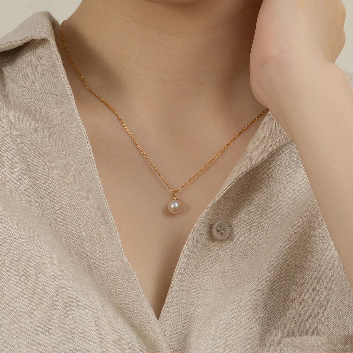 Akoya Pearl 18K Gold Italian Casual Style Pendant Necklace - Image 5