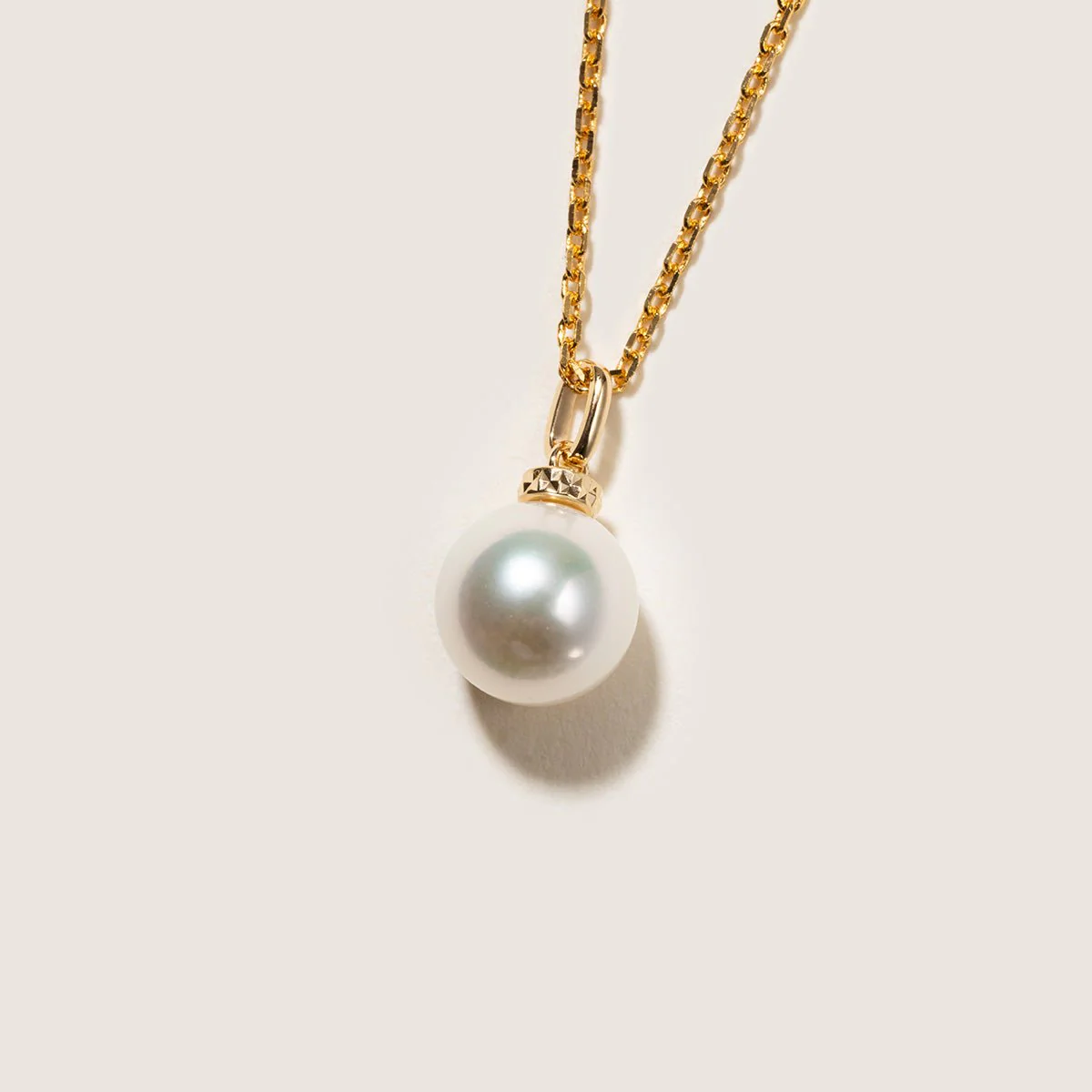 Akoya Pearl 18K Gold Italian Casual Style Pendant Necklace - Image 6
