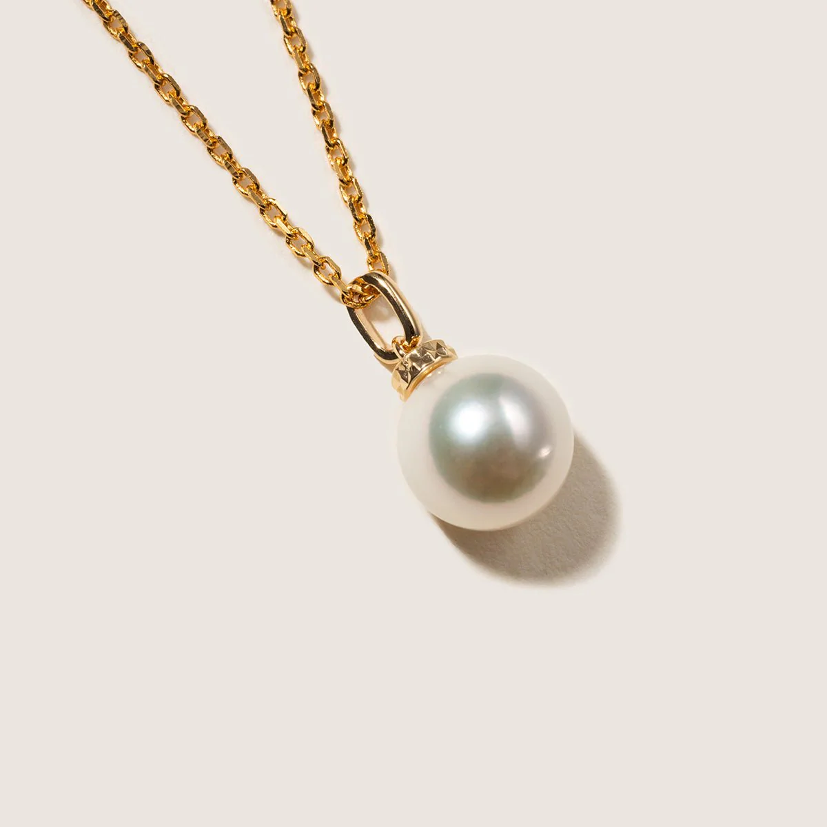 Akoya Pearl 18K Gold Italian Casual Style Pendant Necklace - Image 9