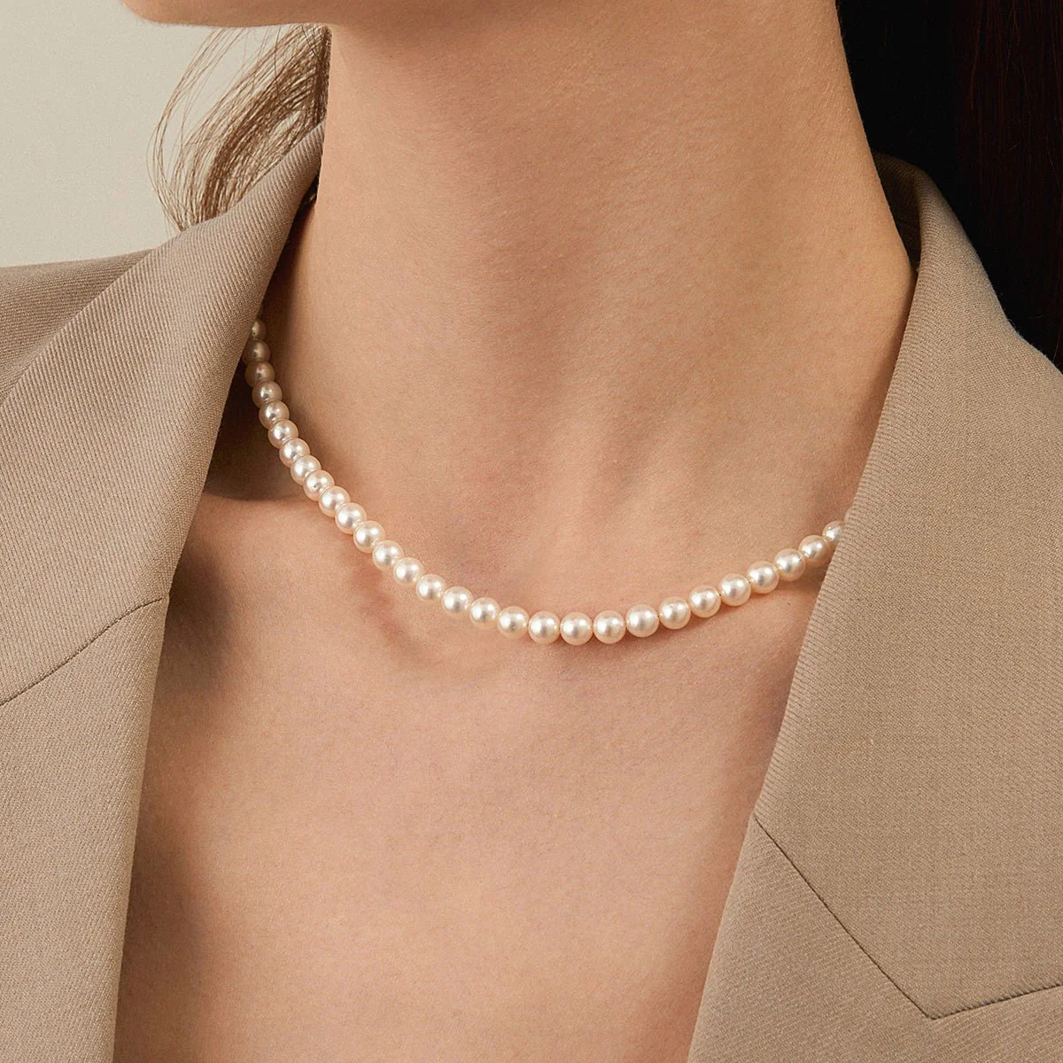 Akoya Pearl 18K Gold Lustre Classic Strand Necklace - Image 4