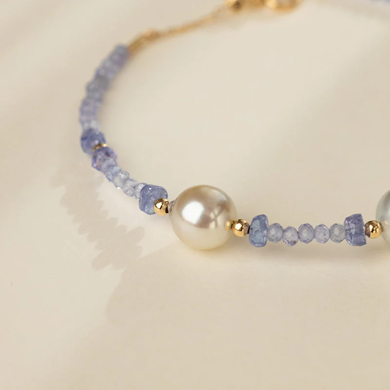 Baroque Akoya Pearl 18K Gold Tanzanite Bracelet - Image 4