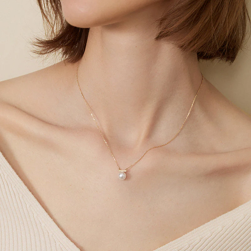 Akoya Pearl 18K Gold Whole Rest Note Necklace - Image 10