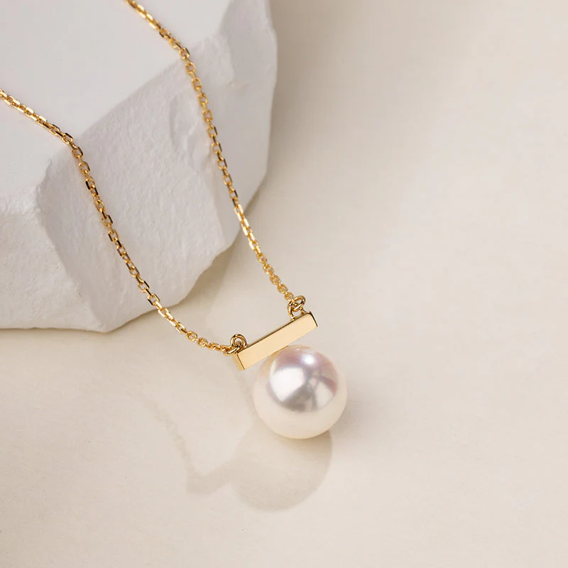 Akoya Pearl 18K Gold Whole Rest Note Necklace - Image 4