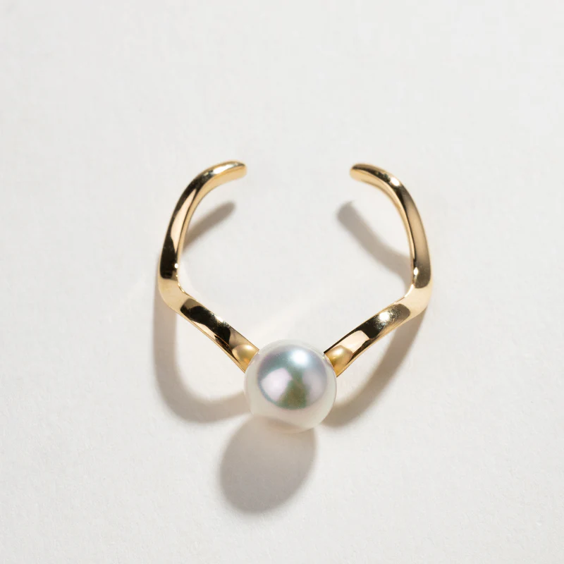 Akoya Saltwater Pearl 18K Gold Curve Open Ring - Image 7