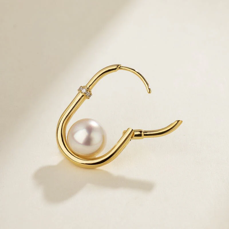 Akoya Saltwater Pearl 18K Gold Diamond U-shaped Hoop Earrings - Image 7
