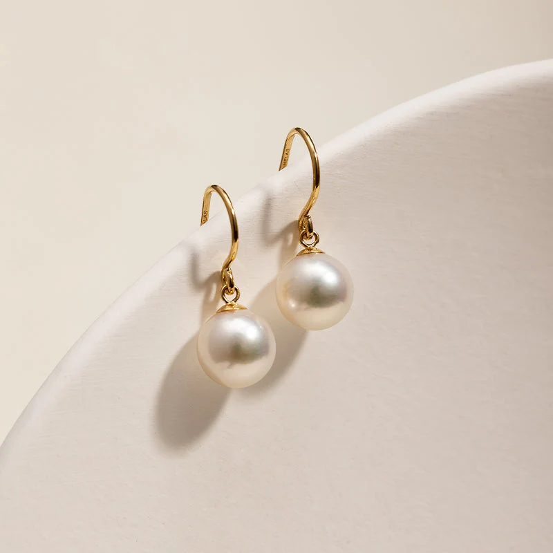 Akoya Pearl 18K Gold Classic Hook Earrings - Image 3