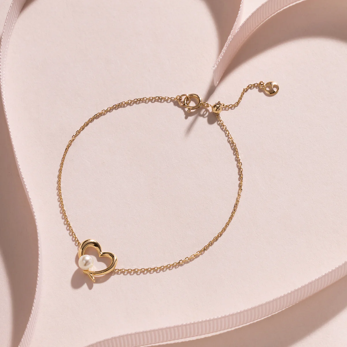 Freshwater Pearl 9K Gold Heart Romance Bracelet - Image 3