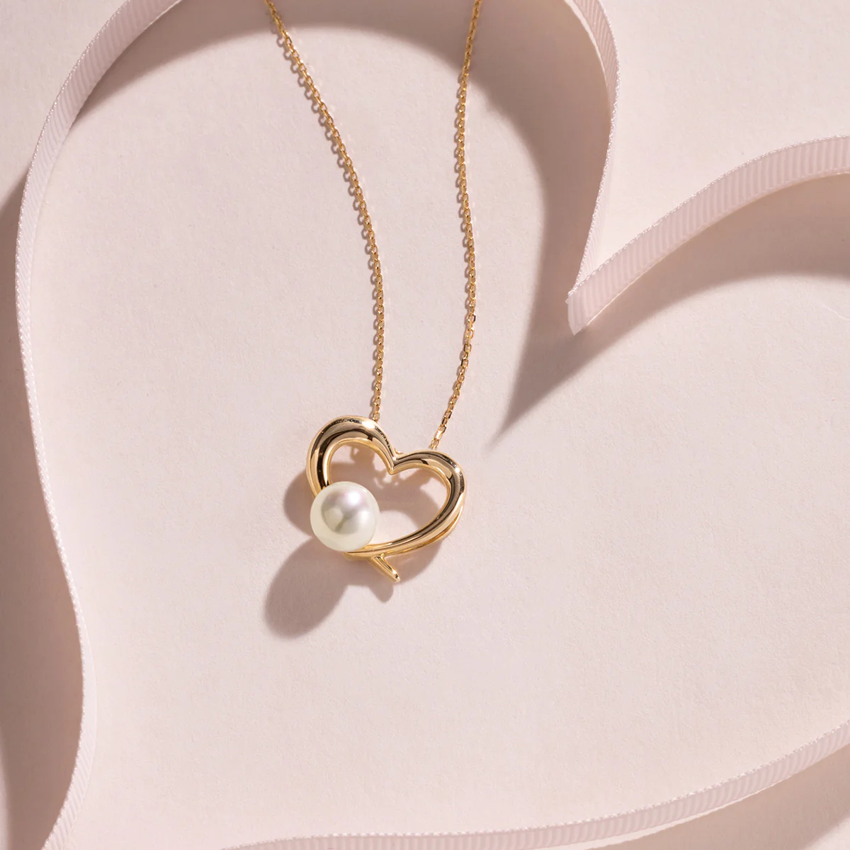 Freshwater Pearl 9K Gold Heart Romance Pendant Necklace - Image 3