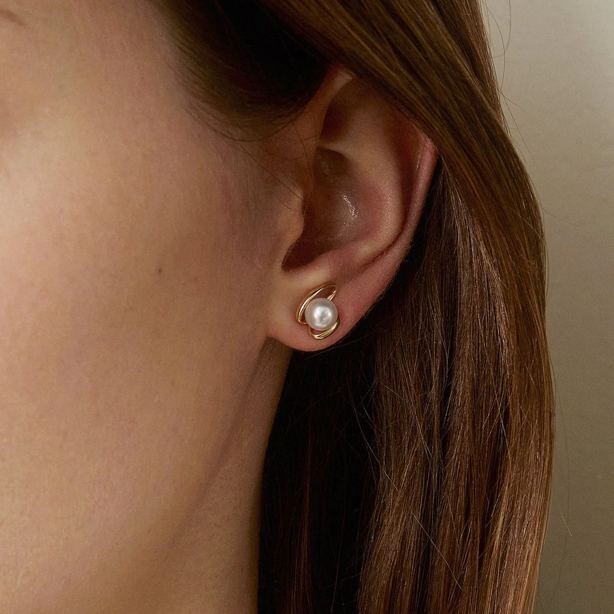 Freshwater Pearls 14K Gold Ribbon H Studs Earrings - Image 2