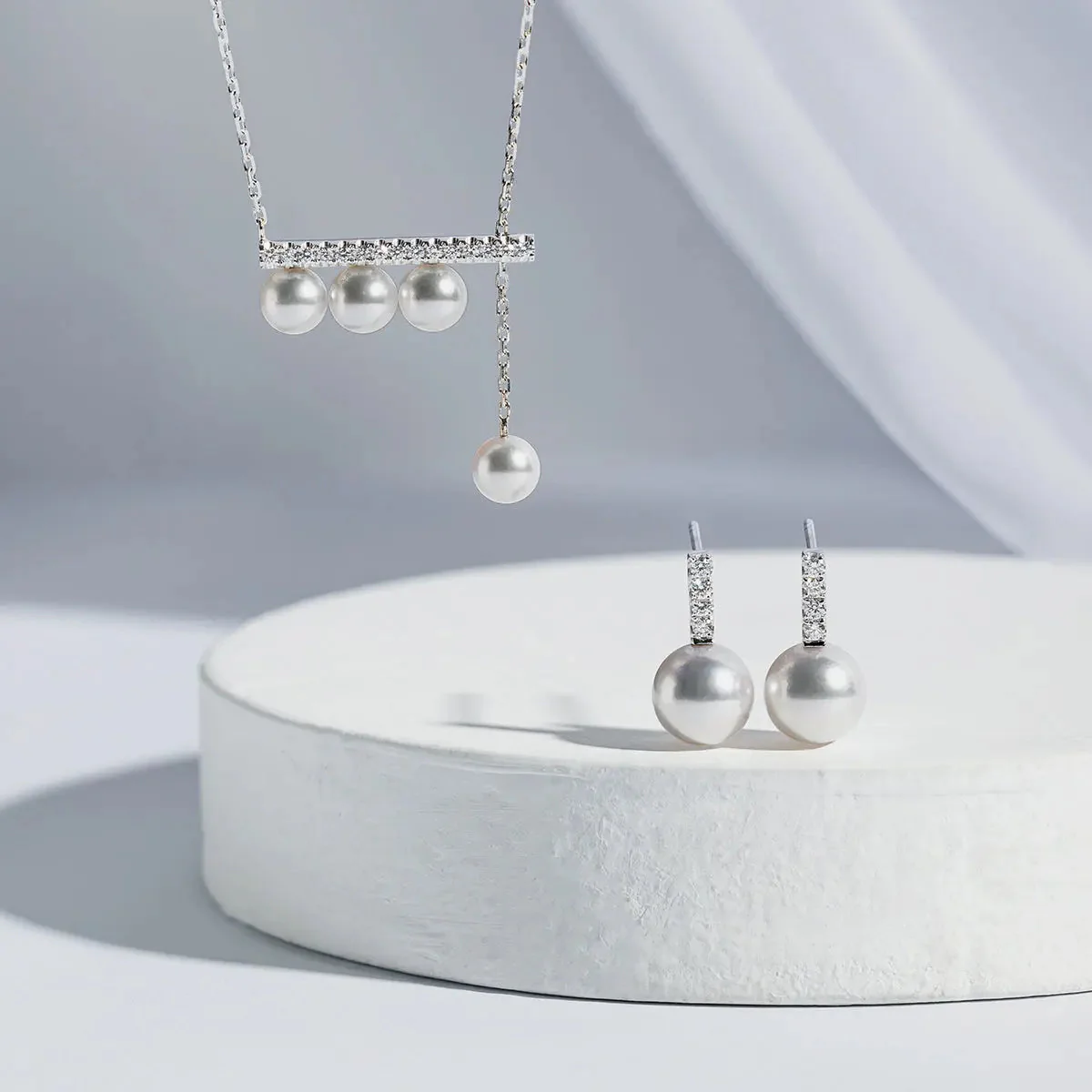 Akoya Saltwater Pearl 18K White Gold Semibreve Diamond Earrings - Image 3