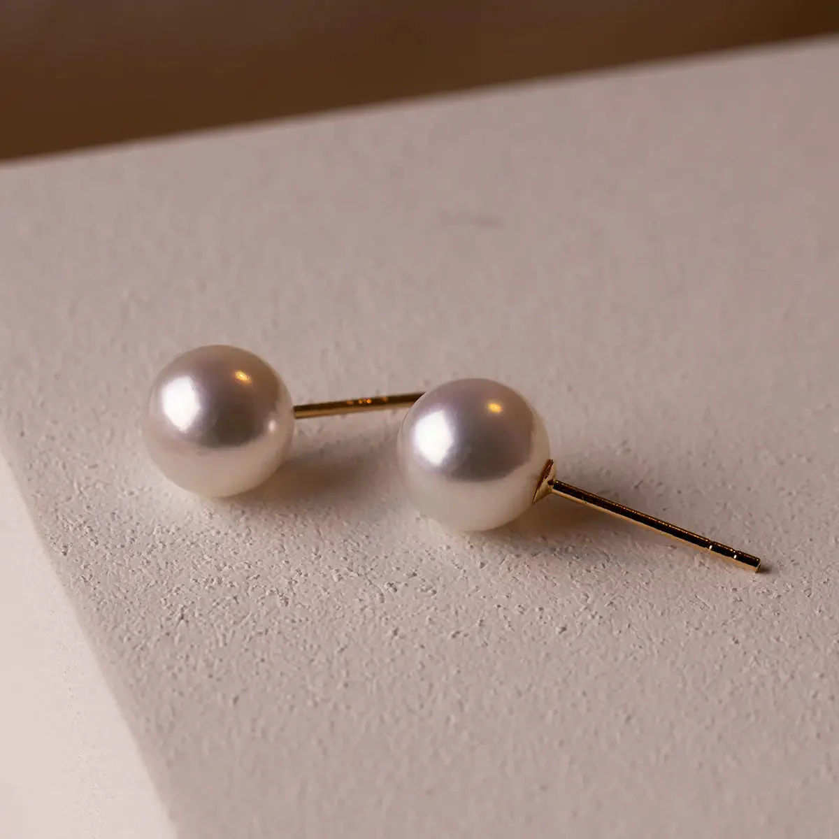 Akoya Pearl 18K Gold Bulb Stud Earrings - Image 3