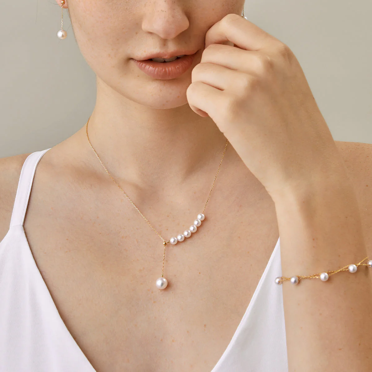 Asymmetrical Akoya Pearl 18K Gold Necklace - Image 6