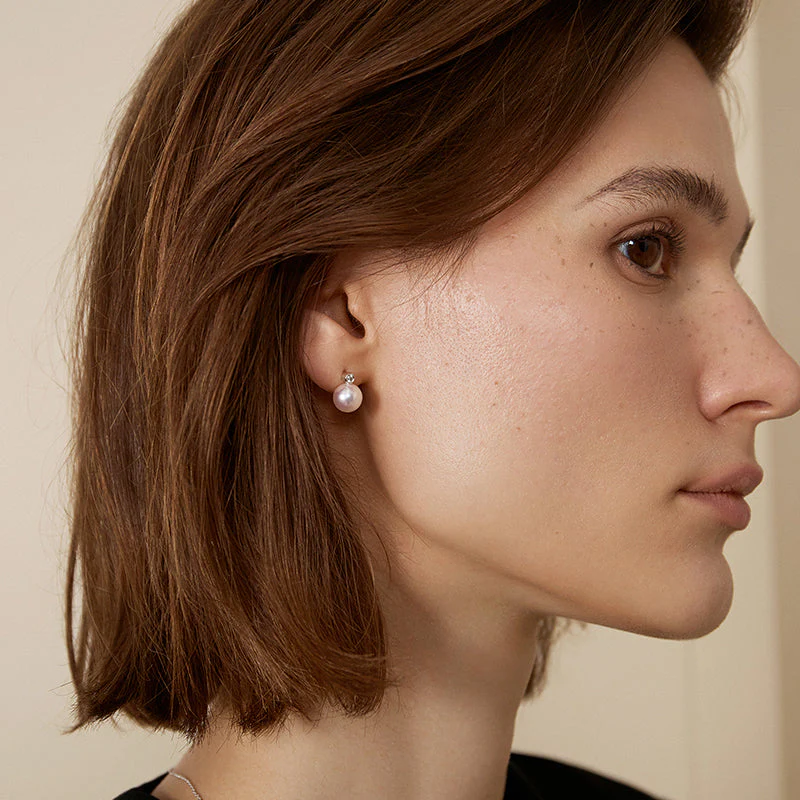 Premier Akoya Pearl 18K Gold with Diamond Stud Earrings - Image 10