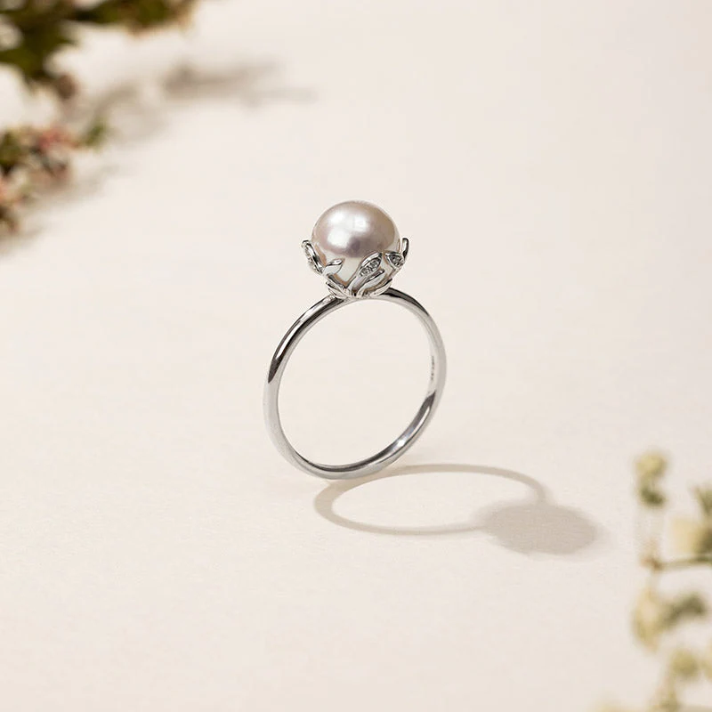 Akoya Pearl 18K White Gold Half Surround Pearl Ring - Image 3