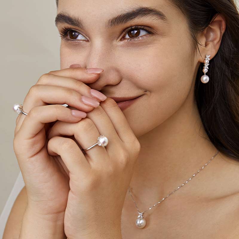 Akoya Pearl 18K White Gold Half Surround Pearl Ring - Image 4