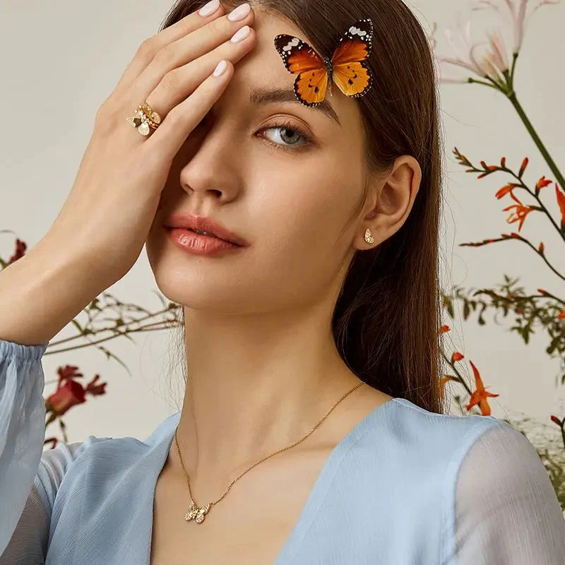 18K Gold Butterfly Diamonds Ear Studs - Image 5