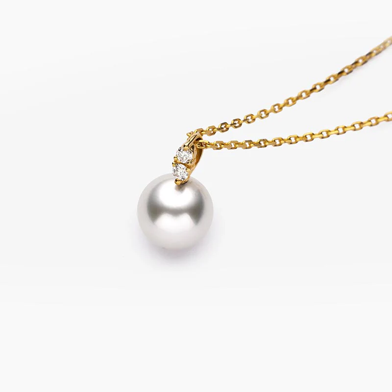 Akoya Pearl 18K Yellow Gold Twin Diamond Pendant Necklace - Image 4