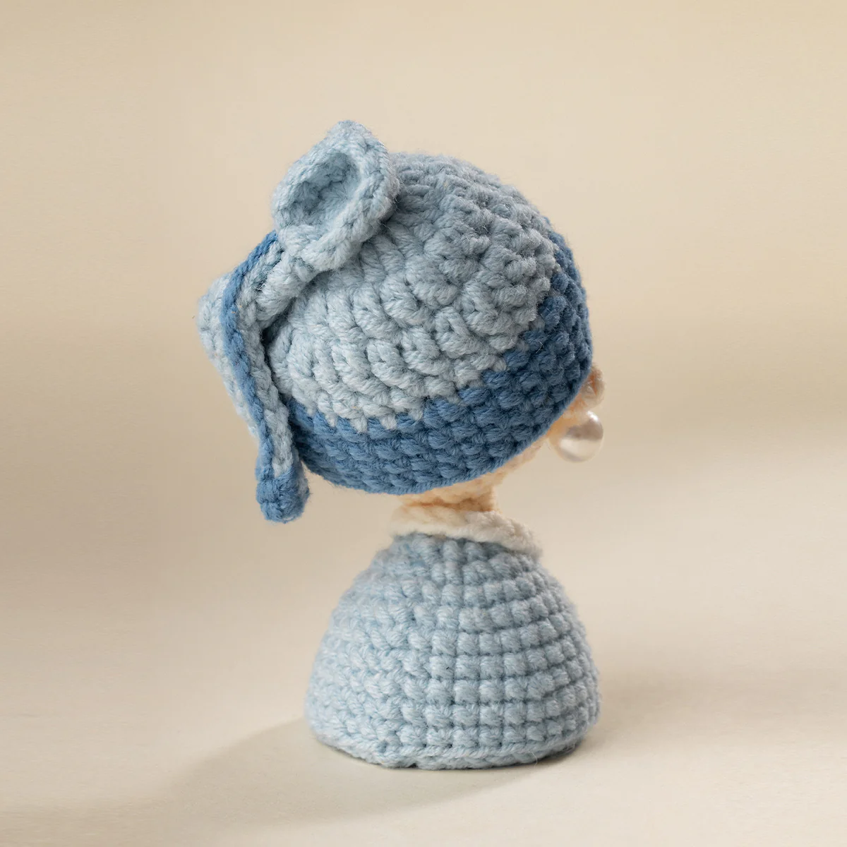 Pearl Earring Girl Crochet Hand‑Knitted Art Yarn Doll Keychain - Image 3