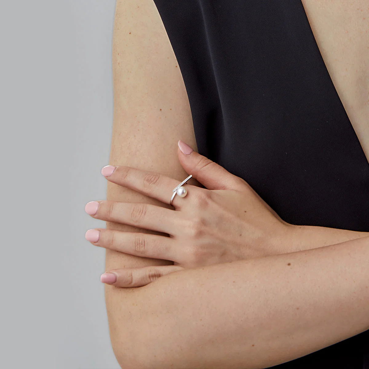 Akoya Pearl 18K White Gold Moon Diamond Ring - Image 4