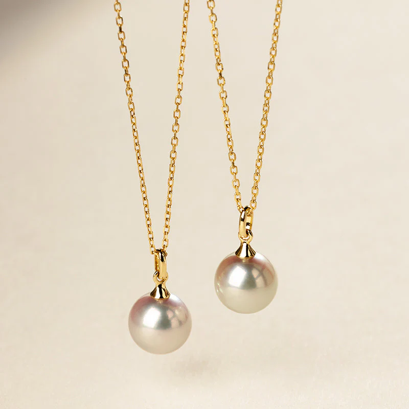 Saltwater Pearl 18K Gold Classic Buckle Pendant Necklace - Image 7