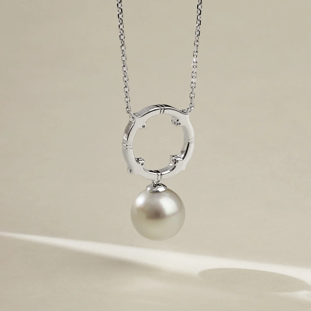 South Sea White Pearl 18K Gold Diamond Overhead Arch Necklace - Image 5